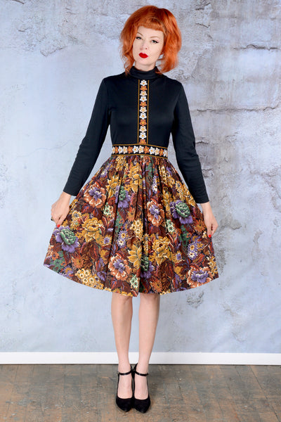 Vintage 1970s black and floral flare dress - SM